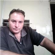 Instructor de portugués. Más de 15 años de experiencia enseñando lengua extranjera. He vivido 22 años en Brasil. Clases de conversación, lectura, redacción, comprensión auditiva. Escrita